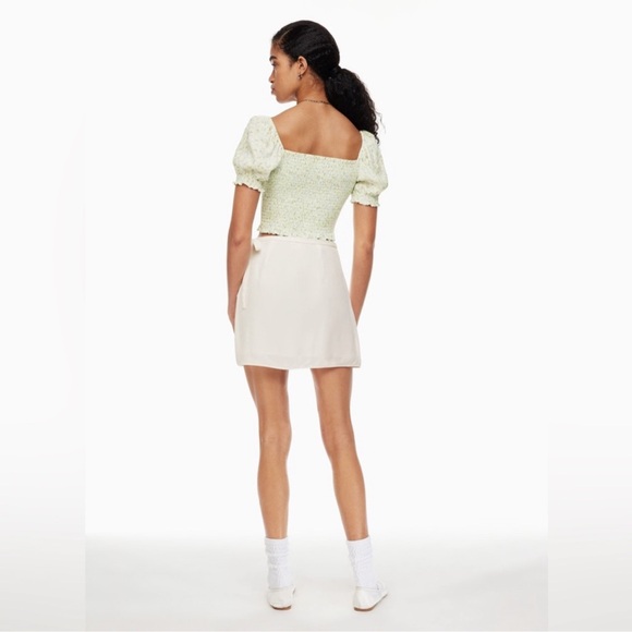 Aritzia Sunday Best Sinatra Blouse - Floral Sage Smocked Puff-sleeve Top - Picture 6 of 11